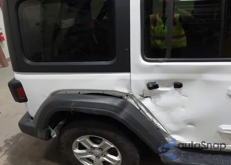 2019 Jeep Wrangler Unlimited Sport 4X4 z USA, uszkodzony, nr VIN 1C4HJXDGXKW582379